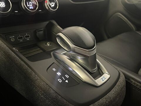 2022 Elektrik Otomatik Renault Zoe Mor Ermat Motorlu Araçlar ve Tarım Ürünleri Sanayi Ticaret A.Ş.
