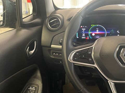 2022 Elektrik Otomatik Renault Zoe Mor Ermat Motorlu Araçlar ve Tarım Ürünleri Sanayi Ticaret A.Ş.