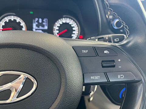 2023 Benzin Otomatik Hyundai i20 Kırmızı Ermat Motorlu Araçlar ve Tarım Ürünleri Sanayi Ticaret A.Ş.