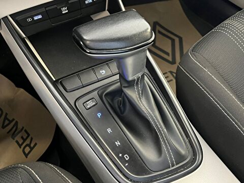 2023 Benzin Otomatik Hyundai i20 Kırmızı Ermat Motorlu Araçlar ve Tarım Ürünleri Sanayi Ticaret A.Ş.