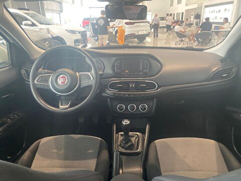 2023 Dizel Manuel Fiat Egea Beyaz Ermat Motorlu Araçlar ve Tarım Ürünleri Sanayi Ticaret A.Ş.