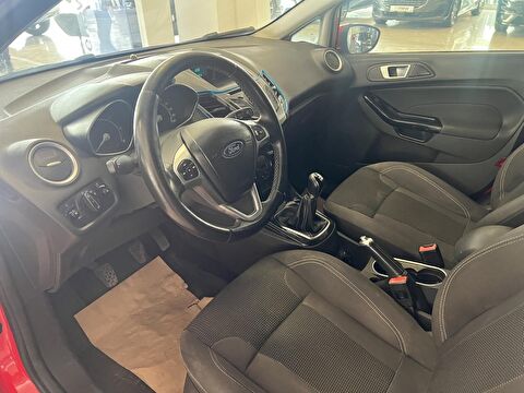2016 Dizel Manuel Ford Fiesta Kırmızı Ermat Motorlu Araçlar ve Tarım Ürünleri Sanayi Ticaret A.Ş.