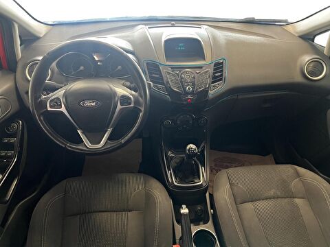 2016 Dizel Manuel Ford Fiesta Kırmızı Ermat Motorlu Araçlar ve Tarım Ürünleri Sanayi Ticaret A.Ş.