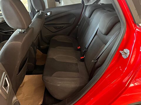 2016 Dizel Manuel Ford Fiesta Kırmızı Ermat Motorlu Araçlar ve Tarım Ürünleri Sanayi Ticaret A.Ş.