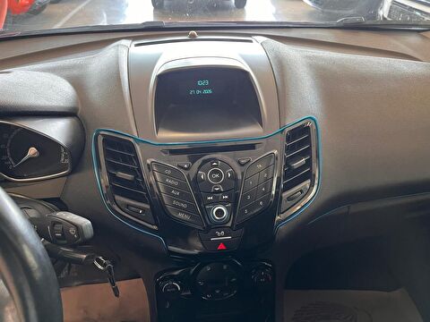 2016 Dizel Manuel Ford Fiesta Kırmızı Ermat Motorlu Araçlar ve Tarım Ürünleri Sanayi Ticaret A.Ş.