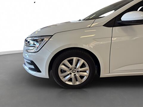 2025 Benzin Manuel Renault Megane Beyaz Ermat Motorlu Araçlar ve Tarım Ürünleri Sanayi Ticaret A.Ş.