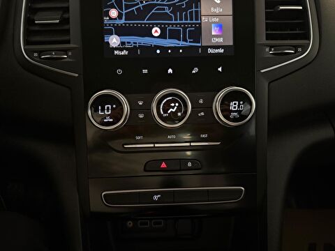 2025 Benzin Manuel Renault Megane Beyaz Ermat Motorlu Araçlar ve Tarım Ürünleri Sanayi Ticaret A.Ş.