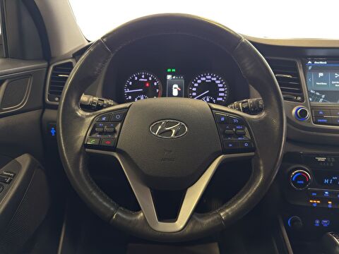 2015 Benzin Otomatik Hyundai Tucson Gri Ermat Motorlu Araçlar ve Tarım Ürünleri Sanayi Ticaret A.Ş.