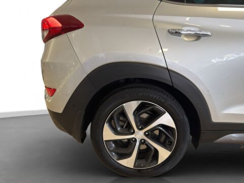 2015 Benzin Otomatik Hyundai Tucson Gri Ermat Motorlu Araçlar ve Tarım Ürünleri Sanayi Ticaret A.Ş.