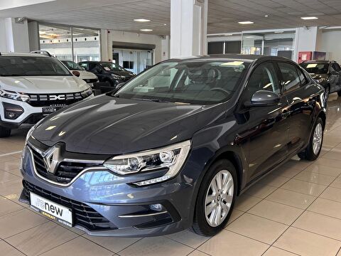 Sedan 1.3 TCe Touch EDC, 2. el otomobil | renew