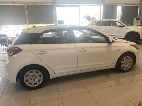 2015 Benzin + LPG Manuel Hyundai i20 Beyaz Ermat Motorlu Araçlar ve Tarım Ürünleri Sanayi Ticaret A.Ş.