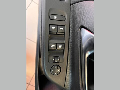 2021 Benzin Otomatik Opel Corsa Siyah Ermat Motorlu Araçlar ve Tarım Ürünleri Sanayi Ticaret A.Ş.