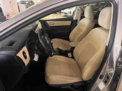 2018 Benzin Manuel Toyota Corolla Gümüş Gri Ermat Motorlu Araçlar ve Tarım Ürünleri Sanayi Ticaret A.Ş.