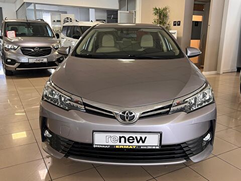 2018 Benzin Manuel Toyota Corolla Gümüş Gri Ermat Motorlu Araçlar ve Tarım Ürünleri Sanayi Ticaret A.Ş.