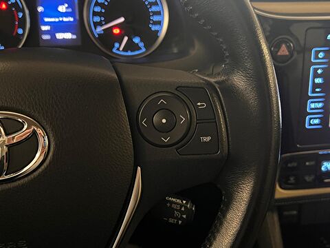 2018 Benzin Manuel Toyota Corolla Gümüş Gri Ermat Motorlu Araçlar ve Tarım Ürünleri Sanayi Ticaret A.Ş.