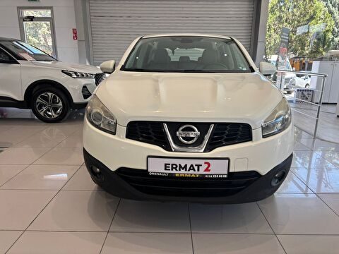 2011 Dizel Manuel Nissan Qashqai Beyaz Ermat Motorlu Araçlar ve Tarım Ürünleri Sanayi Ticaret A.Ş.