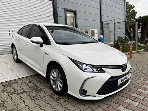 2021 Hybrid Otomatik Toyota Corolla Beyaz Ermat Motorlu Araçlar ve Tarım Ürünleri Sanayi Ticaret A.Ş.