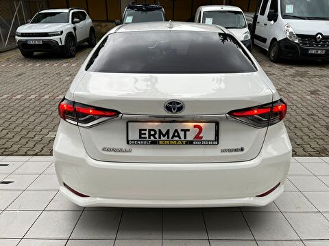 2021 Hybrid Otomatik Toyota Corolla Beyaz Ermat Motorlu Araçlar ve Tarım Ürünleri Sanayi Ticaret A.Ş.