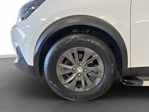 peugeot, 2008, crossover 1.2 puretech active, manuel, benzin 2.el otomobil | renew 17