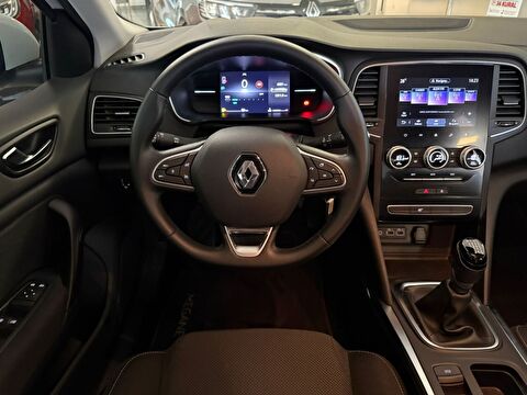2025 Benzin Manuel Renault Megane Beyaz Ermat Motorlu Araçlar ve Tarım Ürünleri Sanayi Ticaret A.Ş.