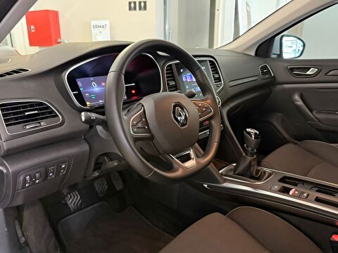 2025 Benzin Manuel Renault Megane Beyaz Ermat Motorlu Araçlar ve Tarım Ürünleri Sanayi Ticaret A.Ş.