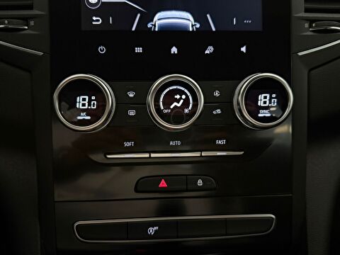 2025 Benzin Manuel Renault Megane Beyaz Ermat Motorlu Araçlar ve Tarım Ürünleri Sanayi Ticaret A.Ş.