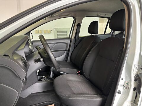 2019 Benzin Manuel Renault Symbol Beyaz Ermat Motorlu Araçlar ve Tarım Ürünleri Sanayi Ticaret A.Ş.