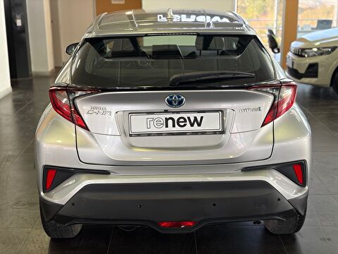 2022 Hybrid Otomatik Toyota C-HR Gümüş Gri Ermat Motorlu Araçlar ve Tarım Ürünleri Sanayi Ticaret A.Ş.