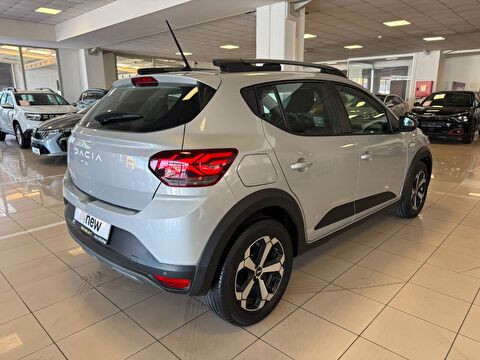 2023 Benzin Otomatik Dacia Sandero Stepway Gri Ermat Motorlu Araçlar ve Tarım Ürünleri Sanayi Ticaret A.Ş.