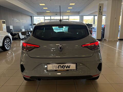 2026 Benzin Otomatik Renault Clio Gri Ermat Motorlu Araçlar ve Tarım Ürünleri Sanayi Ticaret A.Ş.