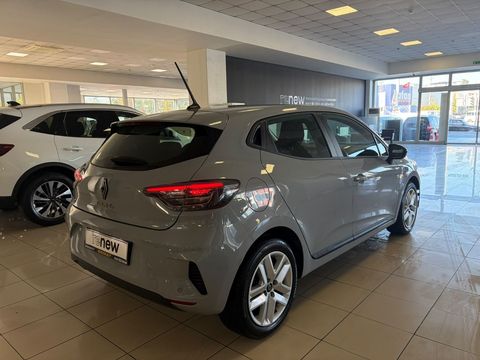 2026 Benzin Otomatik Renault Clio Gri Ermat Motorlu Araçlar ve Tarım Ürünleri Sanayi Ticaret A.Ş.