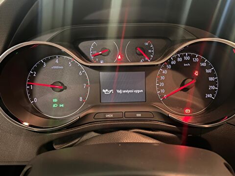 2024 Benzin Otomatik Opel Crossland Beyaz Ermat Motorlu Araçlar ve Tarım Ürünleri Sanayi Ticaret A.Ş.