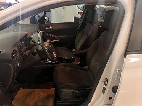 2024 Benzin Otomatik Opel Crossland Beyaz Ermat Motorlu Araçlar ve Tarım Ürünleri Sanayi Ticaret A.Ş.