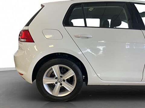 2015 Dizel Otomatik Volkswagen Golf Beyaz Ermat Motorlu Araçlar ve Tarım Ürünleri Sanayi Ticaret A.Ş.