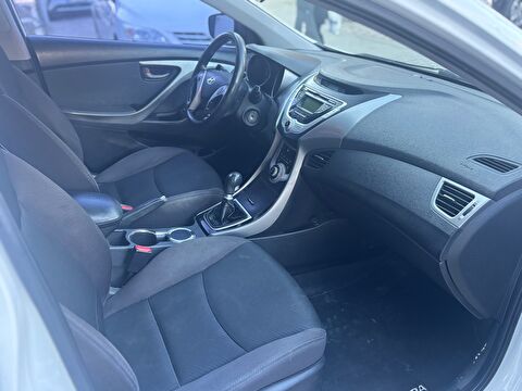 2011 Benzin + LPG Manuel Hyundai Elantra Beyaz Ermat Motorlu Araçlar ve Tarım Ürünleri Sanayi Ticaret A.Ş.