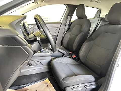 renault, clio, hatchback 1.0 tce touch x-tronic, otomatik, benzin 2.el otomobil | renew 9