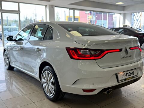 2020 Benzin Otomatik Renault Megane Beyaz Ermat Motorlu Araçlar ve Tarım Ürünleri Sanayi Ticaret A.Ş.