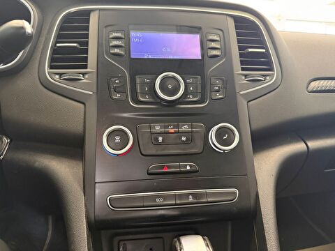 2020 Benzin Otomatik Renault Megane Beyaz Ermat Motorlu Araçlar ve Tarım Ürünleri Sanayi Ticaret A.Ş.