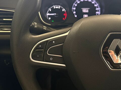 2020 Benzin Otomatik Renault Megane Beyaz Ermat Motorlu Araçlar ve Tarım Ürünleri Sanayi Ticaret A.Ş.