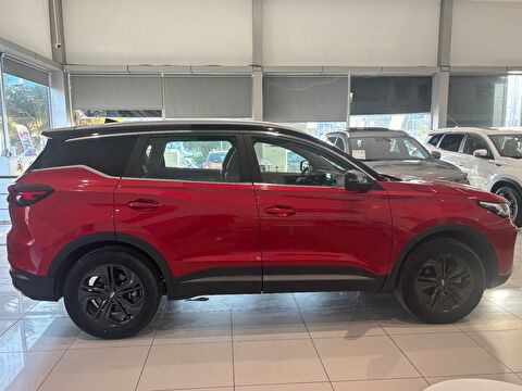 2023 Benzin Otomatik Chery Tiggo 7 Pro Kırmızı Ermat Motorlu Araçlar ve Tarım Ürünleri Sanayi Ticaret A.Ş.