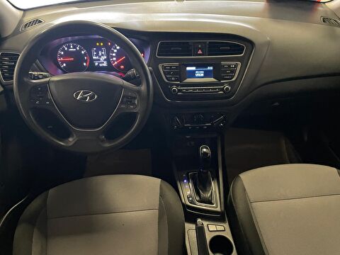 hyundai, i20, hatchback 1.4 mpı jump otomatik, otomatik, benzin 2.el otomobil | renew 20
