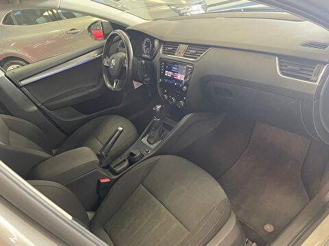 2018 Dizel Otomatik Skoda Octavia Gri Ermat Motorlu Araçlar ve Tarım Ürünleri Sanayi Ticaret A.Ş.