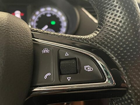 2018 Dizel Otomatik Skoda Octavia Gri Ermat Motorlu Araçlar ve Tarım Ürünleri Sanayi Ticaret A.Ş.