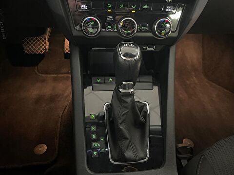 2018 Dizel Otomatik Skoda Octavia Gri Ermat Motorlu Araçlar ve Tarım Ürünleri Sanayi Ticaret A.Ş.