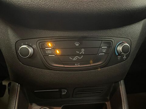 2020 Dizel Manuel Ford Transit Courier Beyaz Ermat Motorlu Araçlar ve Tarım Ürünleri Sanayi Ticaret A.Ş.