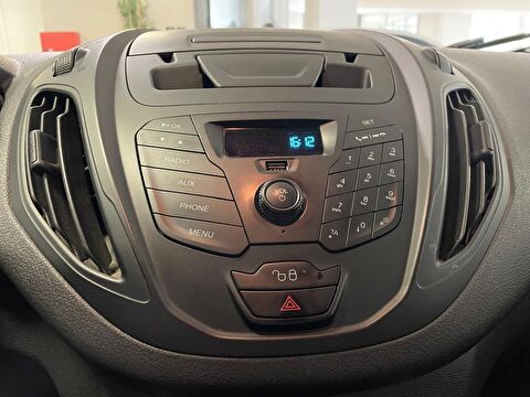 2020 Dizel Manuel Ford Transit Courier Beyaz Ermat Motorlu Araçlar ve Tarım Ürünleri Sanayi Ticaret A.Ş.