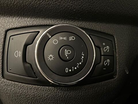 2020 Dizel Manuel Ford Transit Courier Beyaz Ermat Motorlu Araçlar ve Tarım Ürünleri Sanayi Ticaret A.Ş.