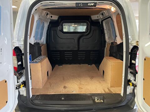 2020 Dizel Manuel Ford Transit Courier Beyaz Ermat Motorlu Araçlar ve Tarım Ürünleri Sanayi Ticaret A.Ş.