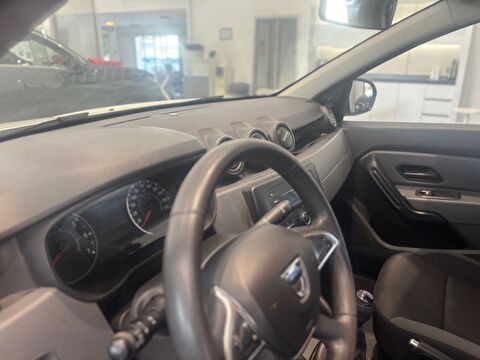 2019 Benzin Manuel Dacia Duster Beyaz Ermat Motorlu Araçlar ve Tarım Ürünleri Sanayi Ticaret A.Ş.