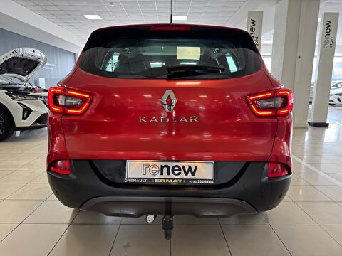 2018 Dizel Otomatik Renault Kadjar Kırmızı Ermat Motorlu Araçlar ve Tarım Ürünleri Sanayi Ticaret A.Ş.